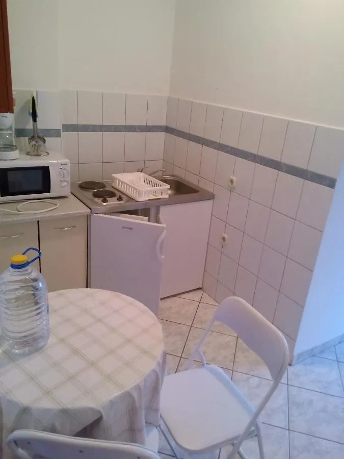 Maslina Apartman Vir