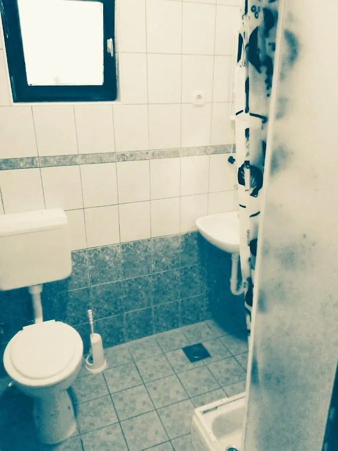 Maslina Apartman Vir
